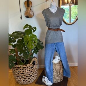 🌞 Vintage Gray Sleeveless Sweater Vest, #53